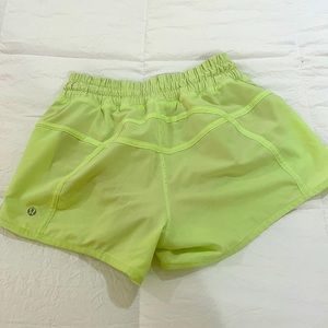 Lululemon tracker short 4”